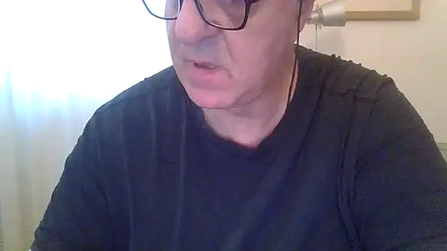 Snapshot of ANONIMO7735 chatting on 9, 10, 2025 ANONIMO7735 online show from 9, 10, 2025