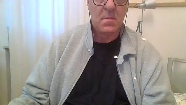 Snapshot of ANONIMO7735 chatting on 20, 10, 2025 ANONIMO7735 online show from 20, 10, 2025