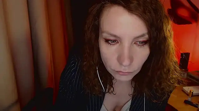 JohansonKatie online show from 21, 1, 2025