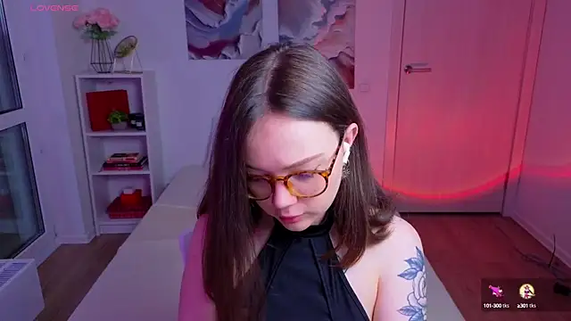 MilenaSaint online show from 6, 10, 2025