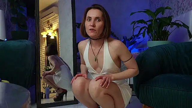 ClaraBendover online show from 19, 3, 2026