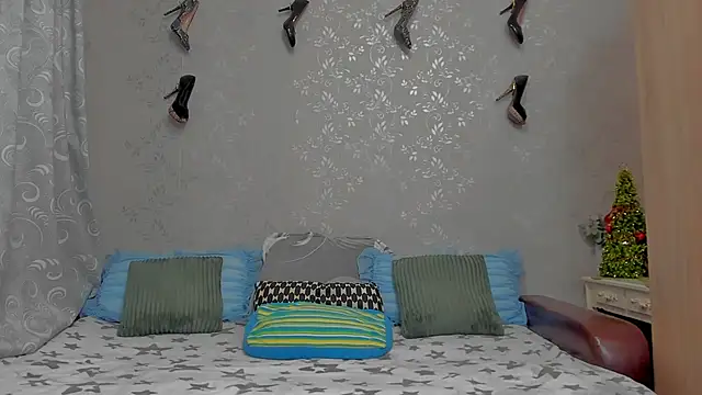 Snapshot of emilianna666 chatting on 23, 12, 2024 emilianna666 online show from 23, 12, 2024