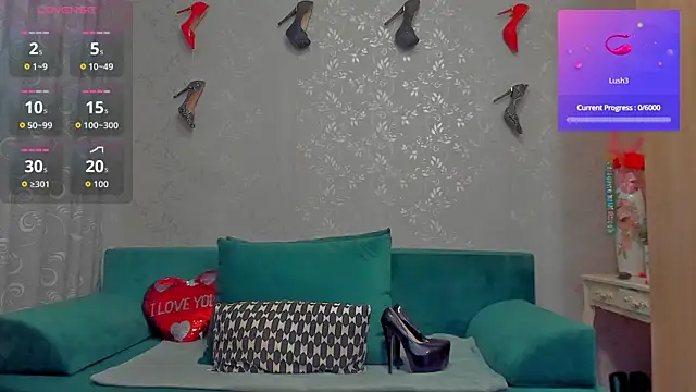 Snapshot of emilianna666 chatting on 3, 10, 2025 emilianna666 online show from 3, 10, 2025