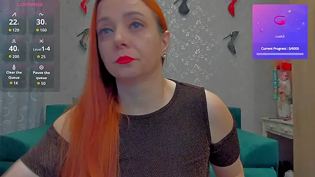 Snapshot of emilianna666 chatting on 10, 10, 2025 emilianna666 online show from 10, 10, 2025