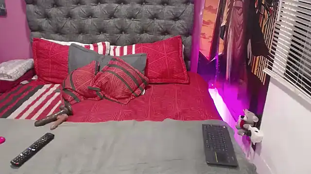 JEENEVIEVE online show from 2, 3, 2026