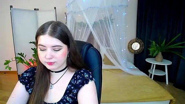 NicoleFoxery online show from 6, 2, 2025