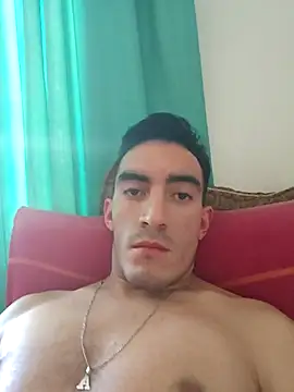 Snapshot of TommyMomentum chatting on 16, 11, 2025 TommyMomentum online show from 16, 11, 2025