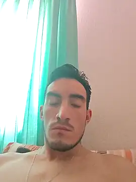 Snapshot of TommyMomentum chatting on 1, 12, 2025 TommyMomentum online show from 1, 12, 2025