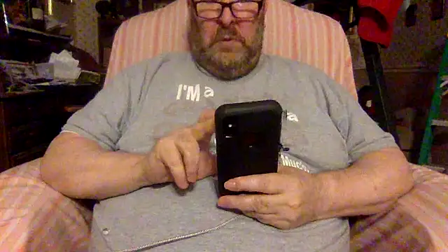 Snapshot of Drwhocares chatting on 18, 4, 2026 Drwhocares online show from 18, 4, 2026