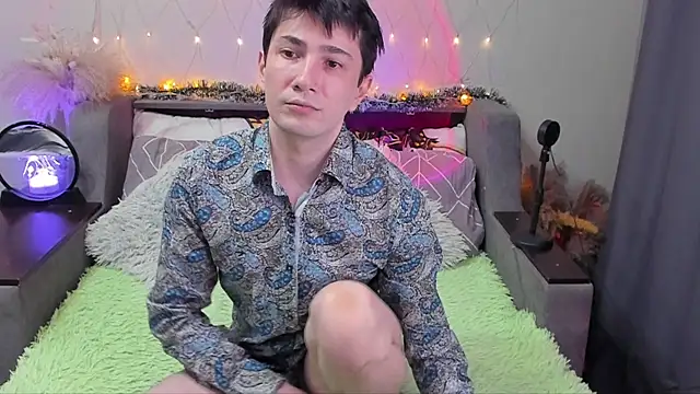 Snapshot of Yumi_steve chatting on 19, 3, 2026 Yumi steve online show from 19, 3, 2026