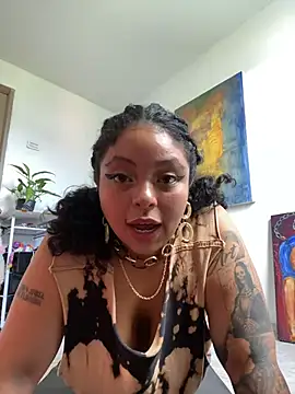 Snapshot of PrincessLauren420 chatting on 16, 10, 2025 PrincessLauren420 online show from 16, 10, 2025