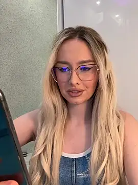 Snapshot of mollyxxx chatting on 17, 1, 2025 mollyxxx online show from 17, 1, 2025
