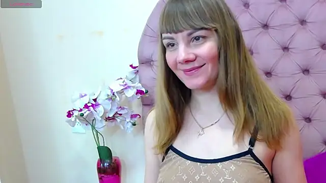 Snapshot of Leslie_passion chatting on 9, 2, 2025 Leslie passion online show from 9, 2, 2025