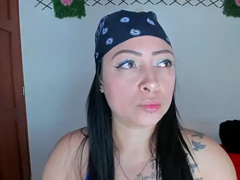 Snapshot of julybravo chatting on 15, 12, 2024 julybravo online show from 15, 12, 2024