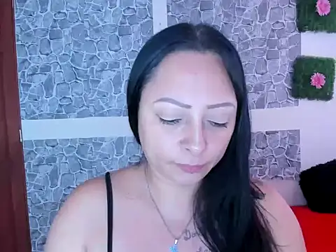 Snapshot of julybravo chatting on 15, 10, 2025 julybravo online show from 15, 10, 2025