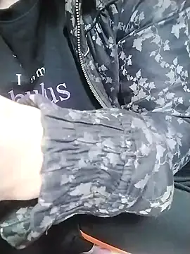 loveyou246 online show from 5, 2, 2025