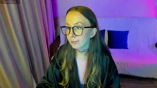 CurlySteph online show from 21, 9, 2025