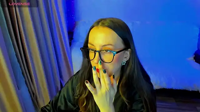 CurlySteph online show from 6, 1, 2026