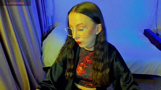 CurlySteph online show from 30, 4, 2026