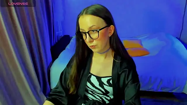 Snapshot of CurlySteph chatting on 4, 6, 2026 CurlySteph online show from 4, 6, 2026