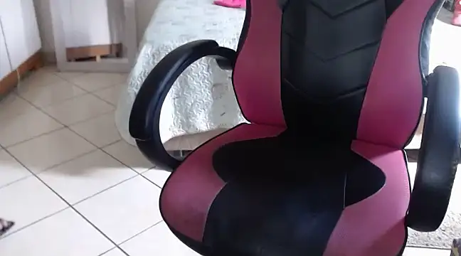 bustycarly online show from 23, 2, 2025