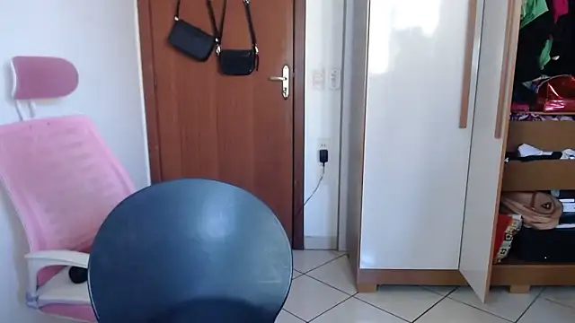 bustycarly online show from 22, 11, 2025