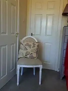 Emily English57 online show from 9, 1, 2025