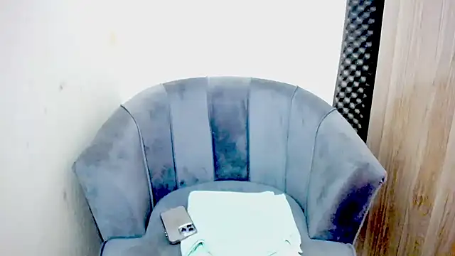 Sakura Moe online show from 4, 12, 2025