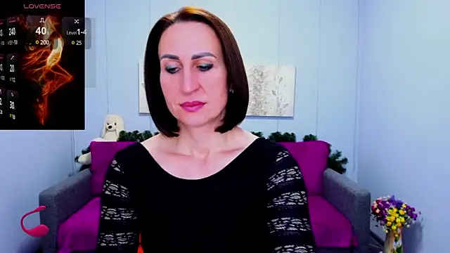 Nia Smithh online show from 17, 12, 2024