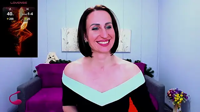 Nia Smithh online show from 30, 12, 2024