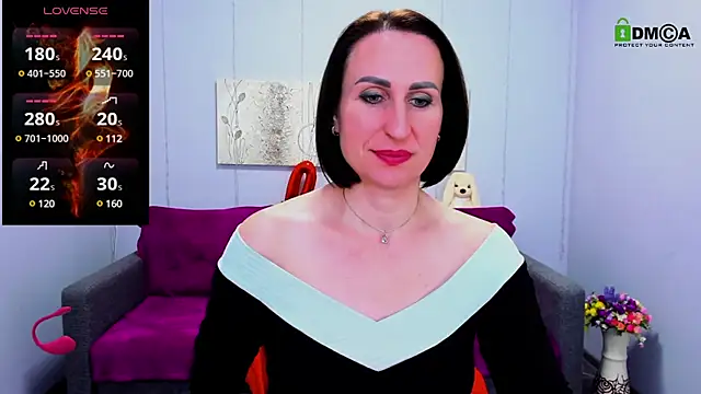 Nia Smithh online show from 6, 3, 2025