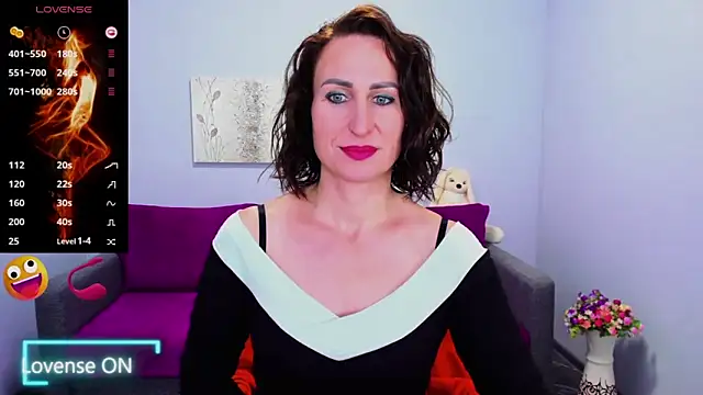 Nia Smithh online show from 10, 10, 2025