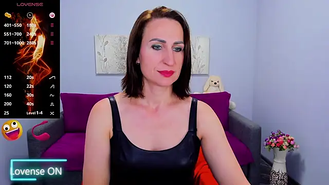 Nia Smithh online show from 23, 10, 2025