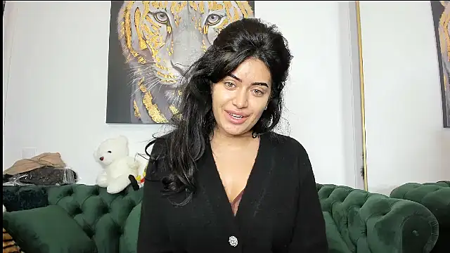 Snapshot of AnnaKarin chatting on 25, 2, 2025 AnnaKarin online show from 25, 2, 2025