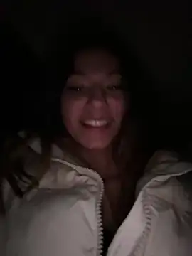 Snapshot of _MiaQueen_ chatting on 14, 12, 2024 MiaQueen online show from 14, 12, 2024