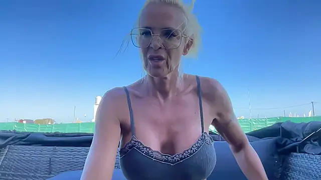 Reyna63 online show from 2, 3, 2026