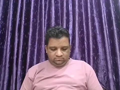 Snapshot of dhruv_love chatting on 26, 4, 2026 dhruv love online show from 26, 4, 2026