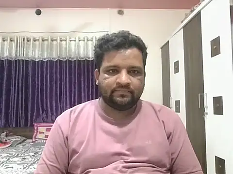 Snapshot of dhruv_love chatting on 17, 5, 2026 dhruv love online show from 17, 5, 2026