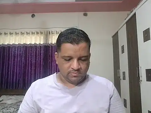 Snapshot of dhruv_love chatting on 31, 5, 2026 dhruv love online show from 31, 5, 2026