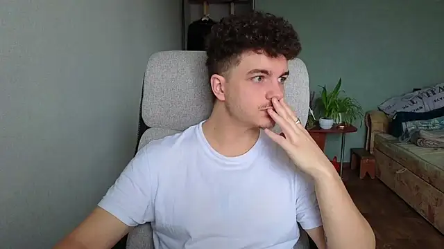 Remy Miles online show from 2, 12, 2025