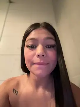 Alyshanon18 online show from 10, 1, 2025