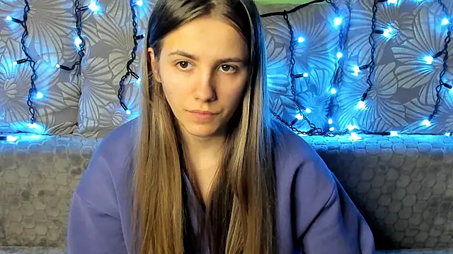 MaggieCake online show from 15, 12, 2024