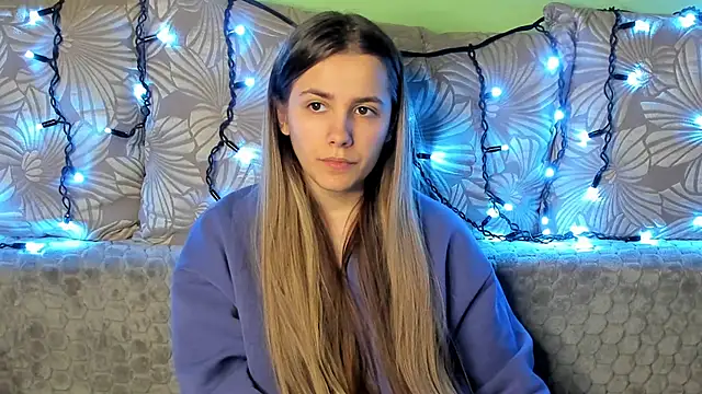 MaggieCake online show from 15, 12, 2024