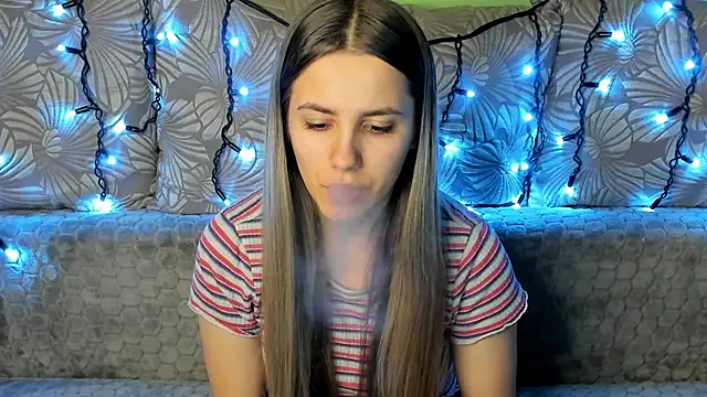 MaggieCake online show from 24, 12, 2024