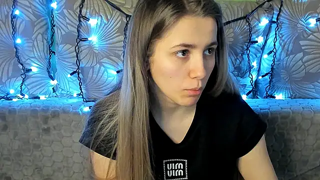 MaggieCake online show from 24, 2, 2025