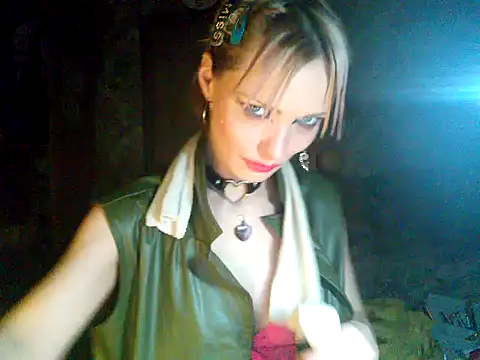 WildMissNiks online show from 16, 12, 2024