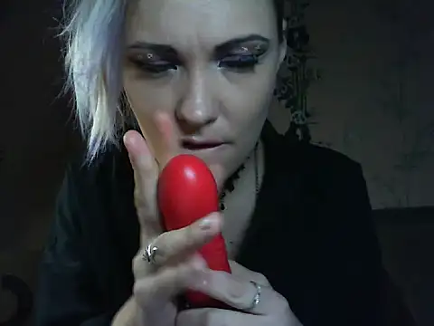 WildMissNiks online show from 19, 4, 2026