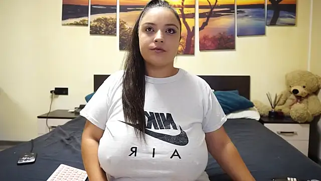 adelline online show from 22, 10, 2025