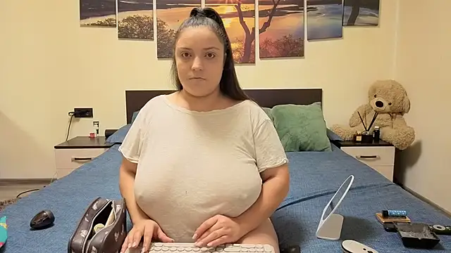 adelline online show from 13, 2, 2026