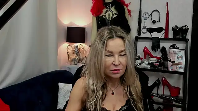 crystaLUX online show from 2, 1, 2025